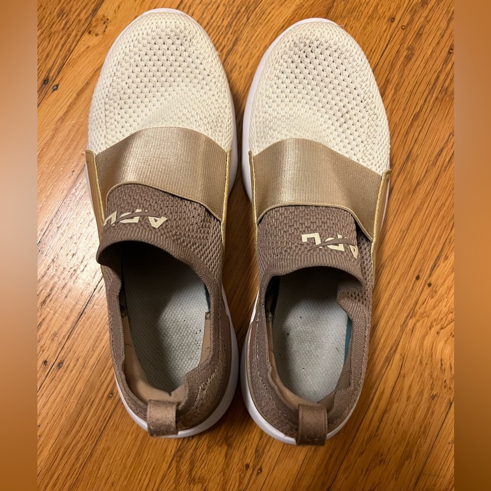 APL Women's TechLoom Bliss Almond / Champagne / Pristine size 8